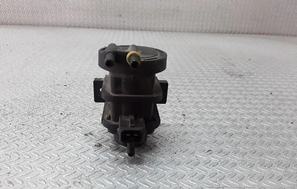 Opel Astra G Vacuum valve 09128022