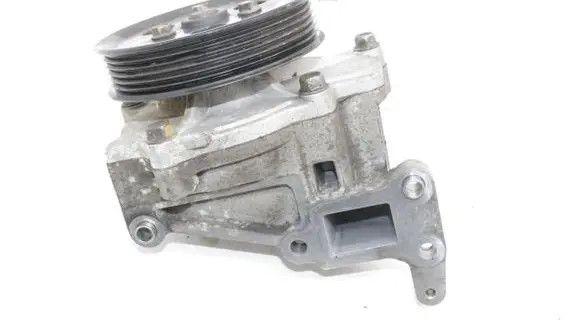 Hyundai ix35 Water pump