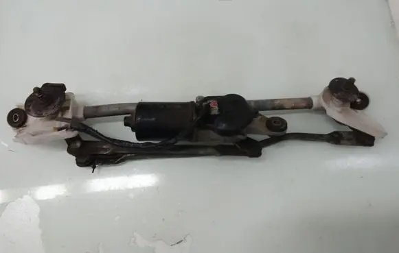 Nissan Micra Front wiper linkage and motor 28810AX700