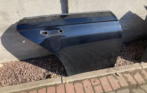 Mercedes-Benz CLS C219 Rear door 
