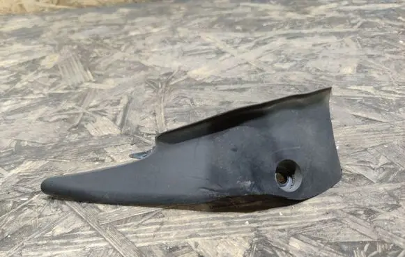 Citroen DS7 Crossback Windshield trim 9817550377