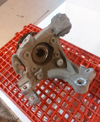 Audi A6 S6 C6 4F Rear wheel hub