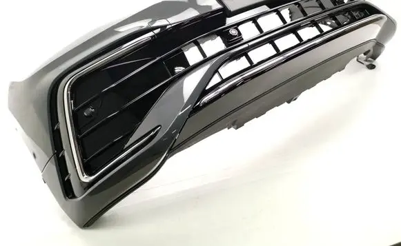 Volkswagen Tiguan Front bumper 5NA807221D LC7Q