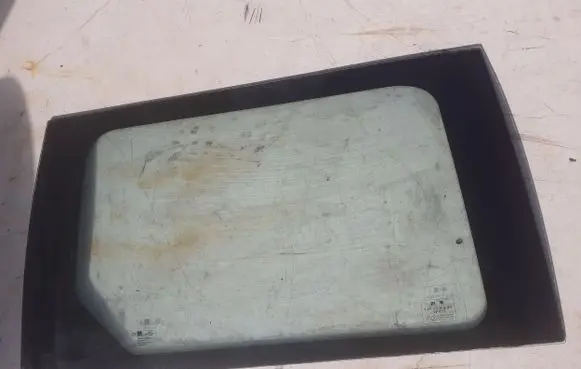 KIA Carnival Sliding door window/glass 43R00240 DOT312AS2M241