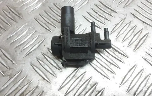 Volkswagen Touareg I Turbo solenoid valve 1J0906283B
