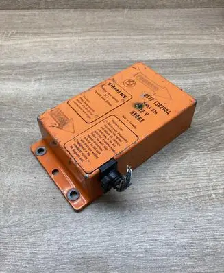 BMW 3 E30 Airbag control unit/module 1382904