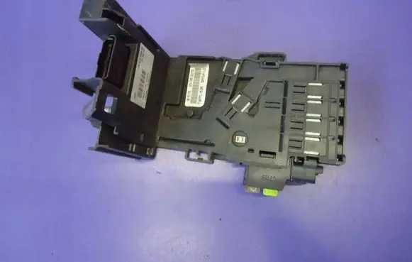 Peugeot 308 Transfer box differential control unit 28236841 18499120846
