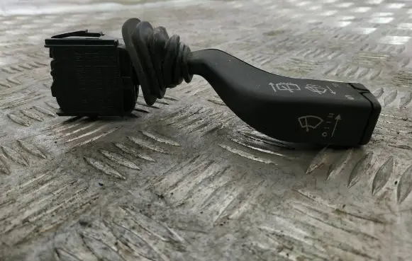Opel Zafira A Wiper speed switch 090243395