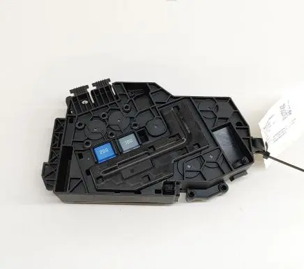 Mercedes-Benz B W247 Fuse module A1775404007