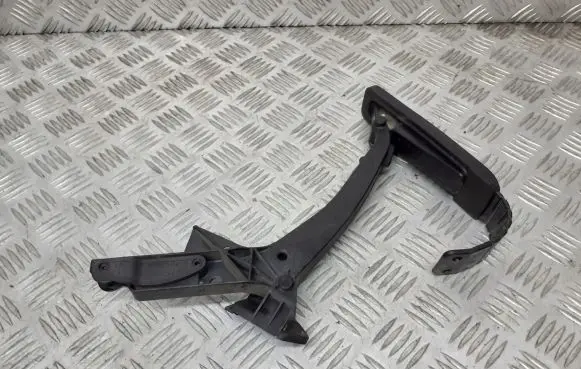 Mercedes-Benz E W210 Accelerator throttle pedal 2103010520