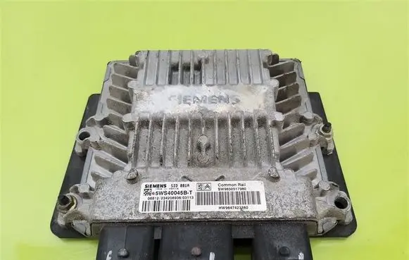 Peugeot 307 Engine control unit/module 5WS40045BT