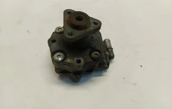 Audi A8 S8 D4 4H Power steering pump 4h0145156m