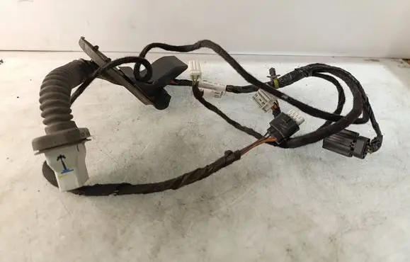 Dodge Journey Rear door wiring loom 05084013AE