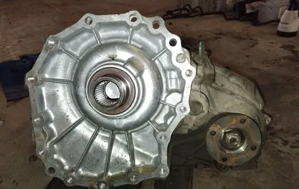 Nissan Pathfinder R51 Gearbox transfer box case 3125243822