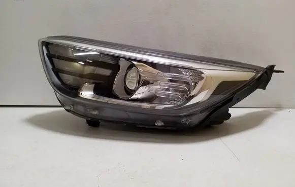 KIA Stonic Headlight/headlamp 92101H8