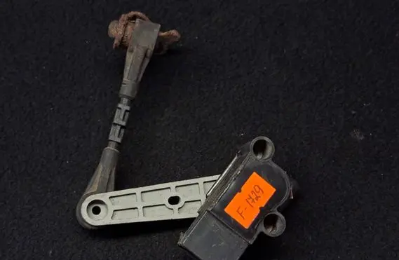 Land Rover Range Rover Sport L494 Air suspension front height level sensor AH323C097AC
