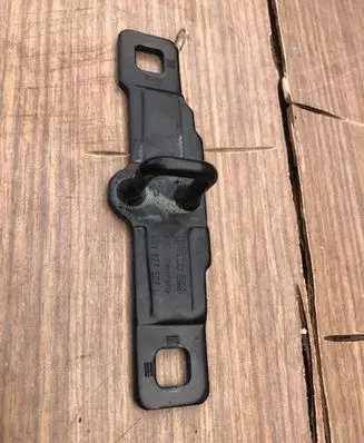 Audi A3 S3 8P Loading door lock loop/hook striker 4B9827507L