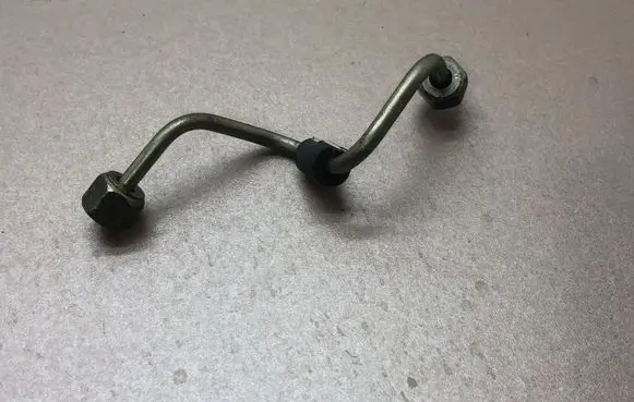 Renault Scenic III - Grand scenic III Fuel injector supply line/pipe 