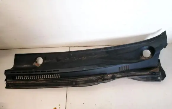 Toyota Corolla E120 E130 Wiper trim 5570912040 55709-12040