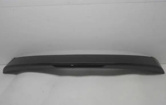 Tailgate/trunk spoiler