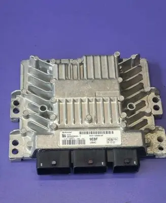 Ford Kuga I Engine control unit/module ECU 8V4112A650AF