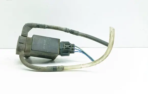 Toyota Corolla Verso E121 Windscreen/windshield washer pump 