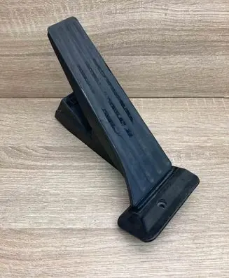 BMW 3 E90 E91 Accelerator throttle pedal 6789998 25916010 WITHPLUG