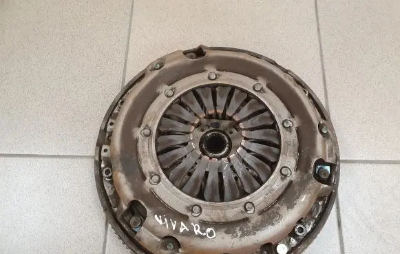 Opel Vivaro Clutch set kit 8200474648F