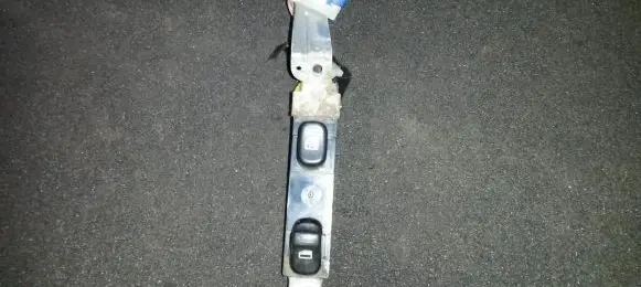 Nissan Primera Electric window control switch 2540191n20 ts4-601-1lh