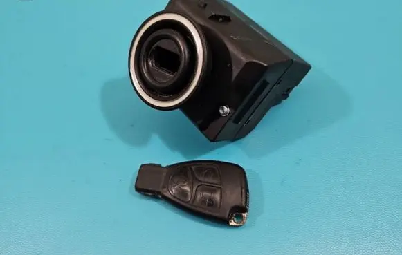 Mercedes-Benz E W211 Ignition lock 2115451008 IMPRK1432258