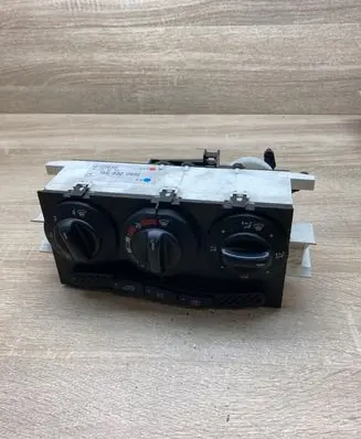 Mercedes-Benz S W140 Climate control unit 1688300485