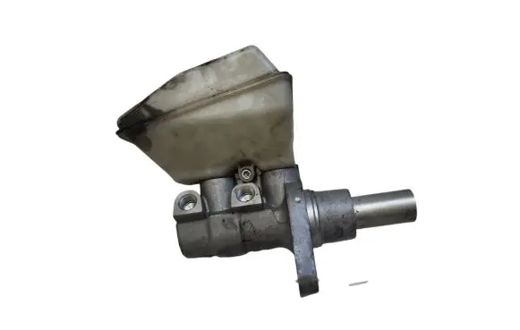 Peugeot 5008 Master brake cylinder