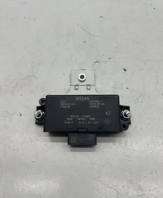 Nissan X-Trail T32 Other control units/modules 285326FL0A E109739 E108835