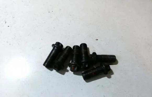 Nuts/bolts