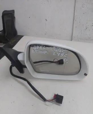 Audi A5 8T 8F Front door electric wing mirror E1020951