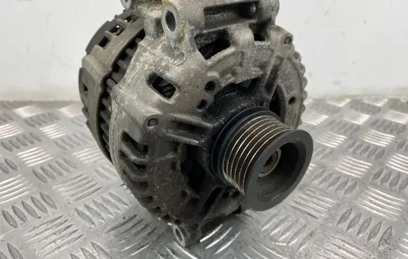 Mercedes-Benz E W212 Generator/alternator A0131545602 0121911010