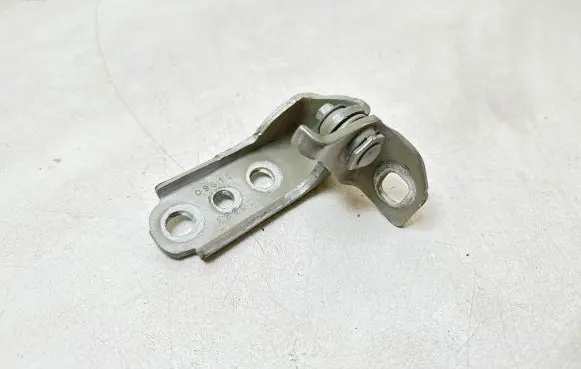 Ford Fusion II Front door upper hinge 0981522809