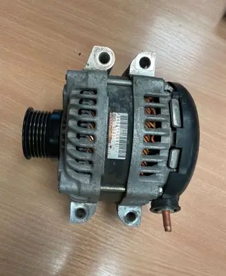 Jeep Grand Cherokee Generator/alternator P04801835AC