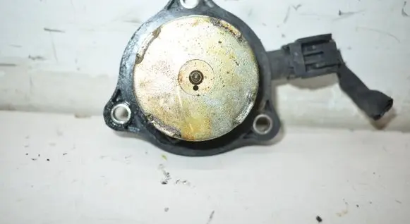 Chrysler Town u0026 Country V Camshaft vanos timing valve 05184101AG