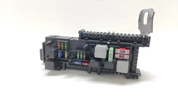 Mercedes-Benz E W212 Fuse module 5DK01102341 2129001606 2129011204