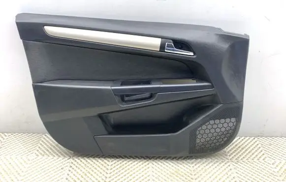 Opel Astra H Front door card panel trim