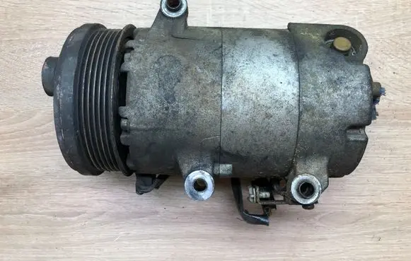 Ford Focus Air conditioning (A/C) compressor (pump) 4M5H19D629AD