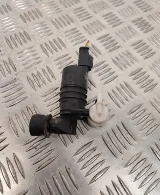 Citroen DS5 Windscreen/windshield washer pump 9643447980