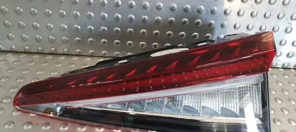 Skoda Enyaq iV Tailgate rear/tail lights 5LG945308C