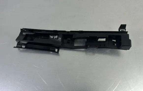 BMW X1 F48 F49 Sill supporting ledge 7332333