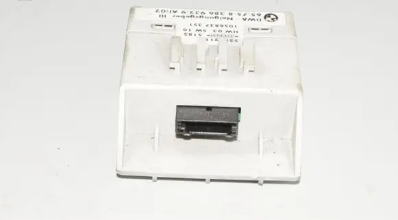 BMW 5 E39 Yaw turn rate sensor 8386932