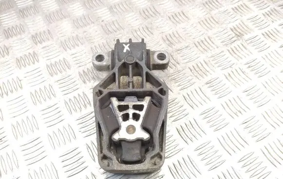 Mercedes-Benz B W246 W242 Engine mount bracket A2462401209