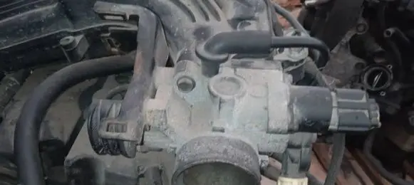 Chrysler PT Cruiser Throttle valve 