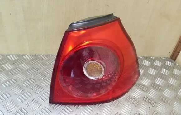Volkswagen Golf V Rear/tail lights