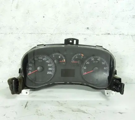 Fiat Punto (188) Speedometer (instrument cluster) 46833368